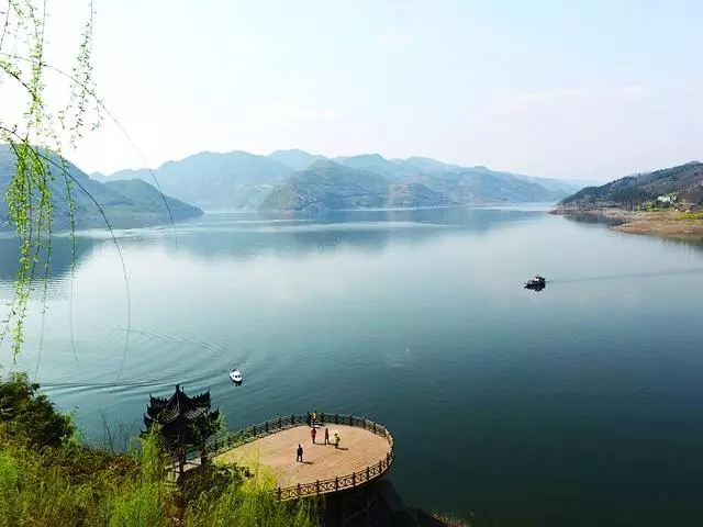 圣水湖旅游度假区入选湖北省夜间消费集聚区